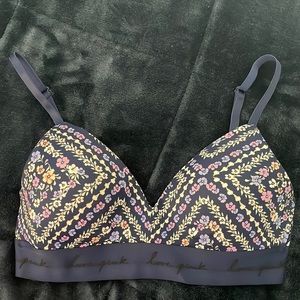 Vs Pink Wireless Push Up Bra